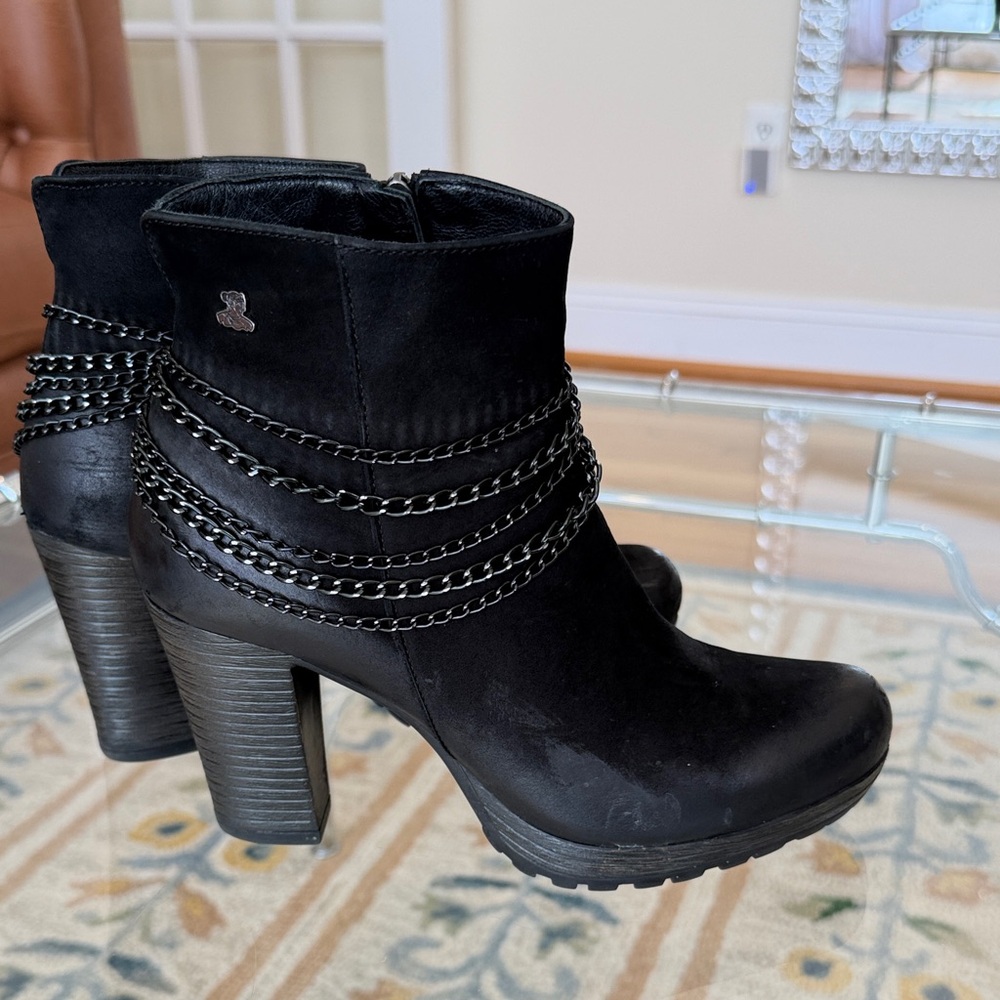Vinci Black suede Heeled Boots with Chain Detail